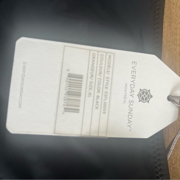 Everyday Sunday Refresh Bandeau One-Piece Swimsuit - Black - Picture 6 of 7